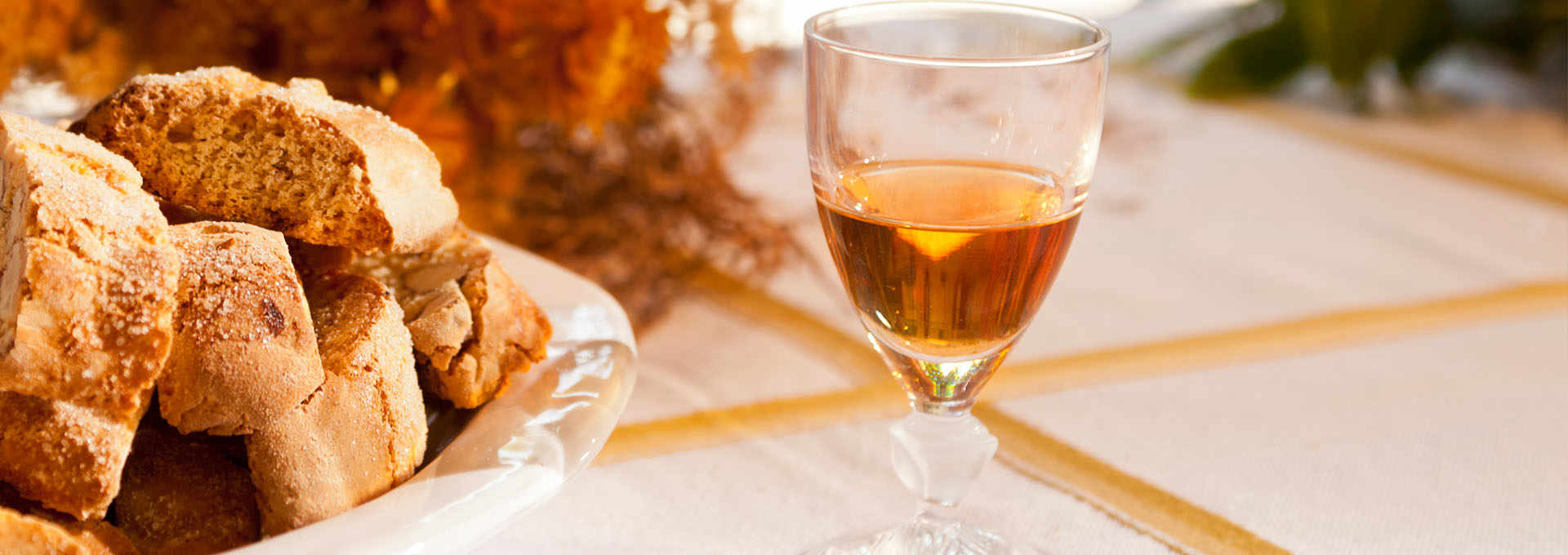 Vin Santo: Crystal Clear and Golden