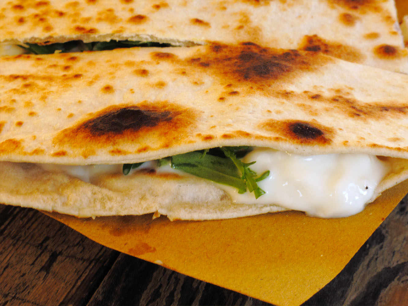 Other common combinations include the Romagnon ‘squacquerone’ cheese with rocket.